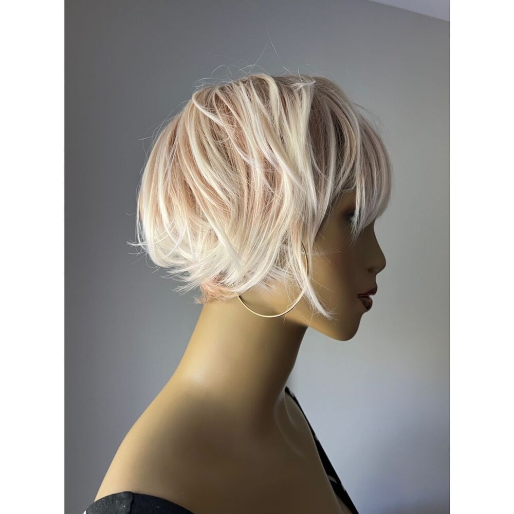 Amazon Short Layered Wig in Platinum Blonde with Warm Highlights